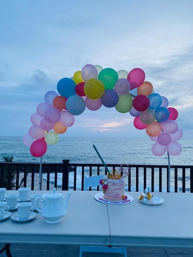 White Sand Villa - Beach Front Hikkaduwa Bagian luar foto